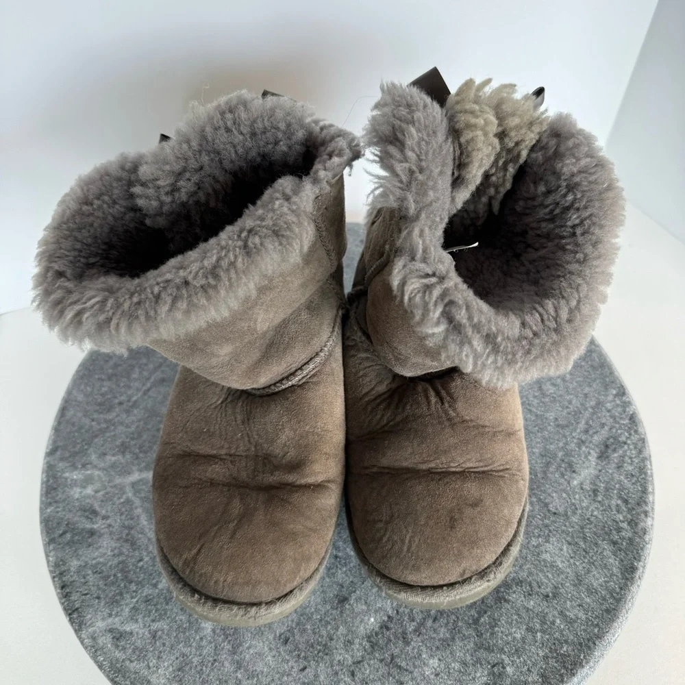 Uggs Bailey Button Suede Leather Brown Kids Boots 1